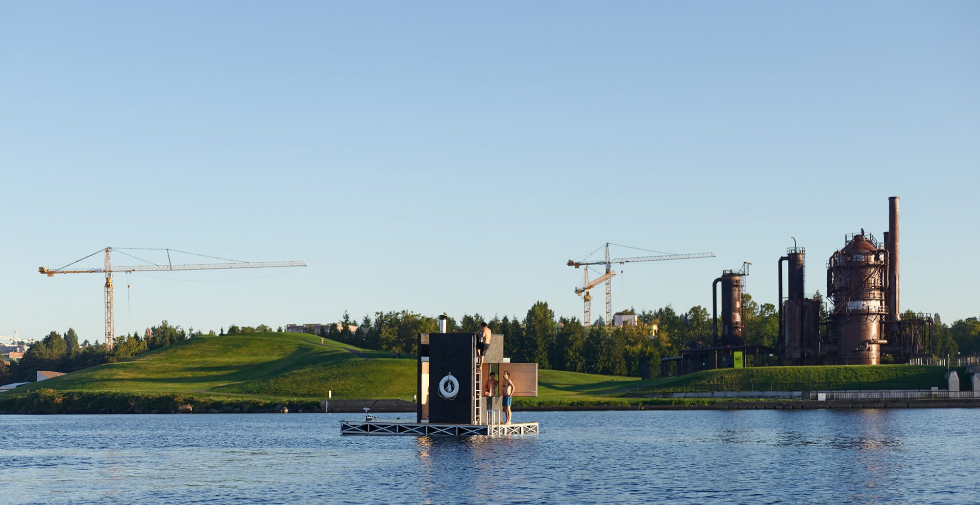 FLOATING SAUNA AT GAS WORKS