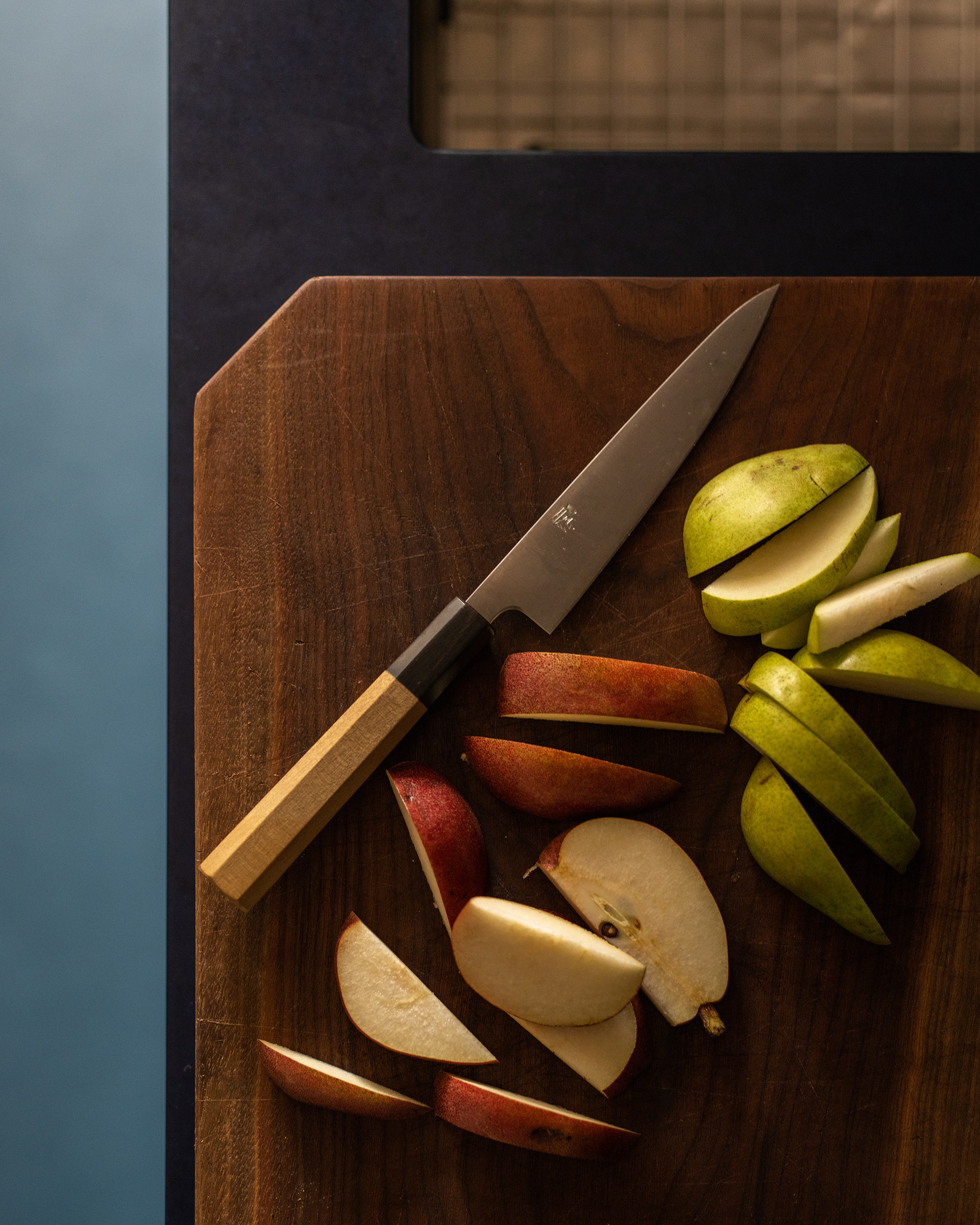 O'C KITCHEN CUTTING BOARD