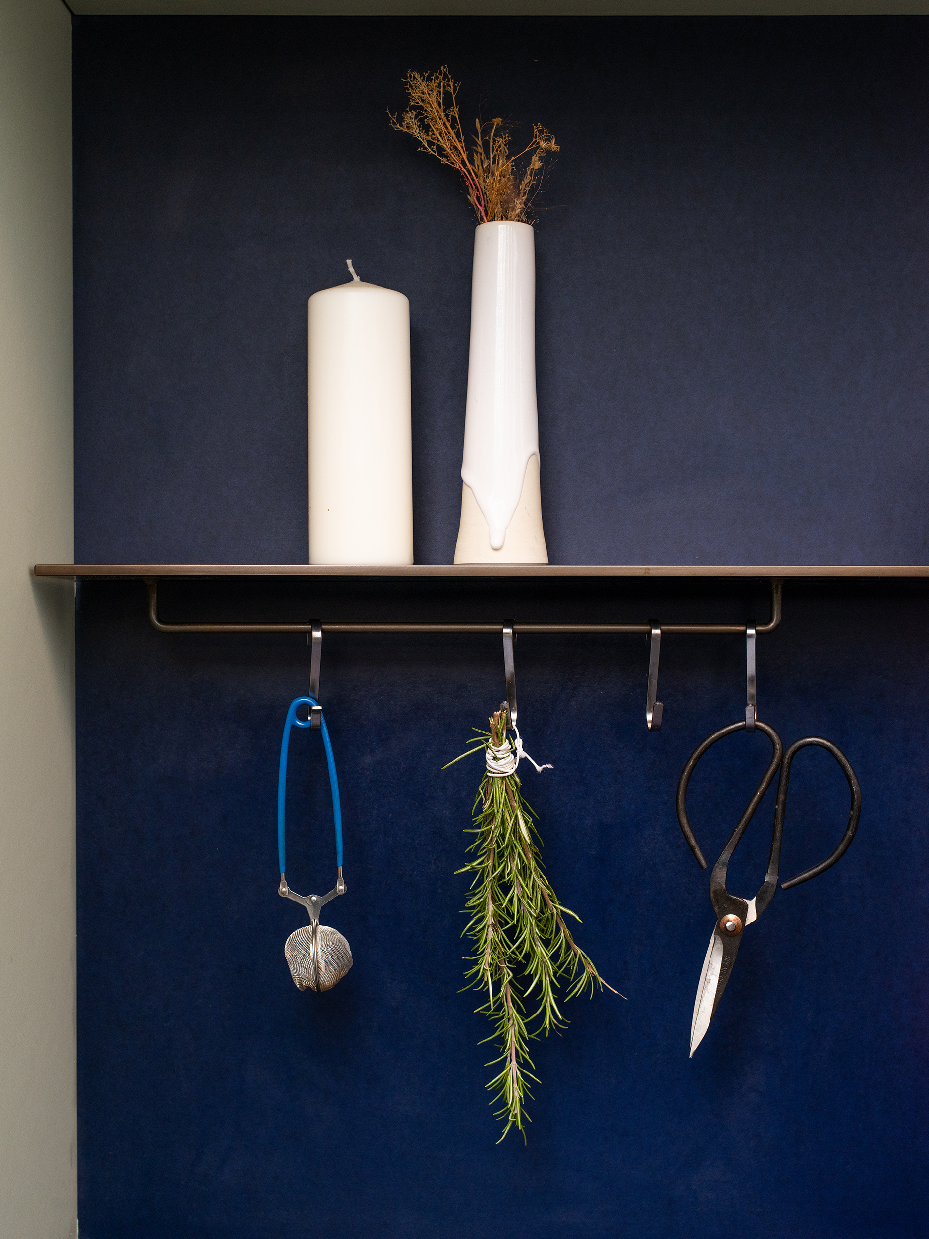 O'C KITCHEN SHELF DETAIL